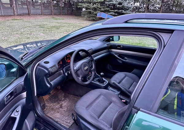 Audi A4 cena 3999 przebieg: 225284, rok produkcji 1998 z Tomaszów Lubelski małe 121